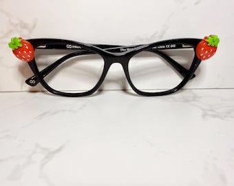 Magnetic Strawberry Fruit Love Charms Pair Eyewear