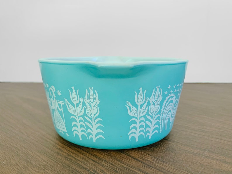 Vintage Turquoise Pyrex Cinderella Round Casserole 1 Quart Mid Century 1950s White on Turquoise 1960s Butterprint Pattern