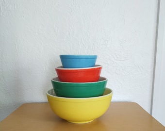 vintage 1940's unnumbered Pyrex primary colors mixing bowl set, set of 4, early PYREX, ~ GallivantsVintage