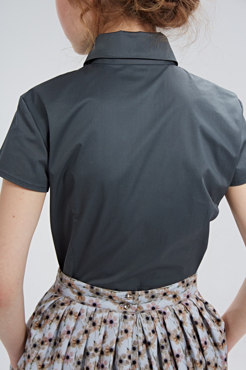 Women Gray Shirt, Summer Top, Collar Top, Short Sleeve Top, Elegant Shirt, Ruffle Shirt, 1950's Shirt, Minimalist Clothing, Summer Shirt image 4