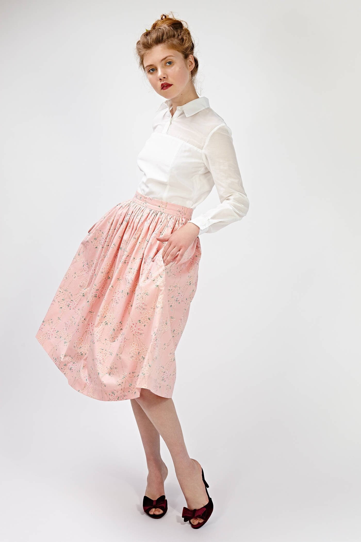 ladies flared skirt 1950