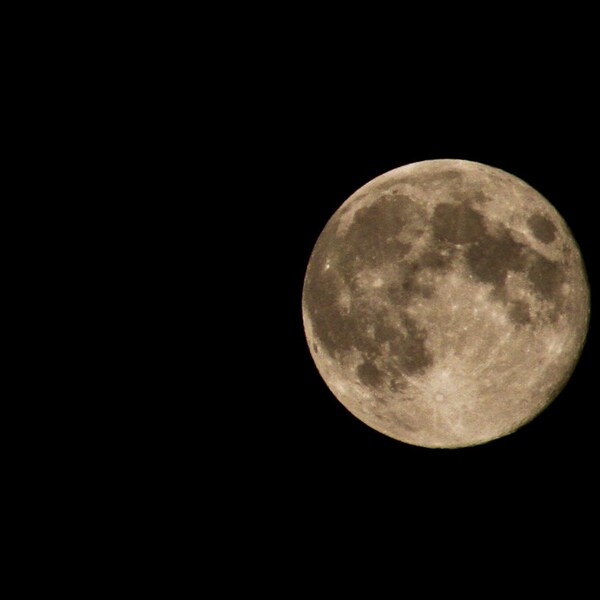 Impression de lune, pleine lune, lune Photographie Photographie Art Print, Art pariétal, Nature, lune jaune, noir, jaune