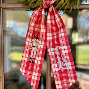 Faja navideña con cascanueces bordada personalizada, varios colores disponibles