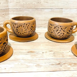 Brown Oaxacan Mexican Clay Cups Set with Plates Tazas de Barro Cafe Caladas Artesanales de de Oaxaca con 2 Platos