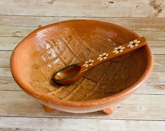 Authentic Mexican Molcajete with Spoon Molcajete Mexicano de Barro con Cuchara