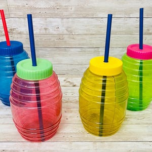 4 Color Vitroleros with Straw Lid Holes 32 oz 4 Vitroleros de Color