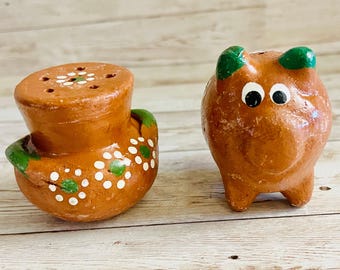 Terracota Salt Shakers