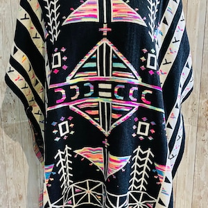 Mexican Artesenal Mañanita Poncho Jorongo Capa Mexicana Artesanal