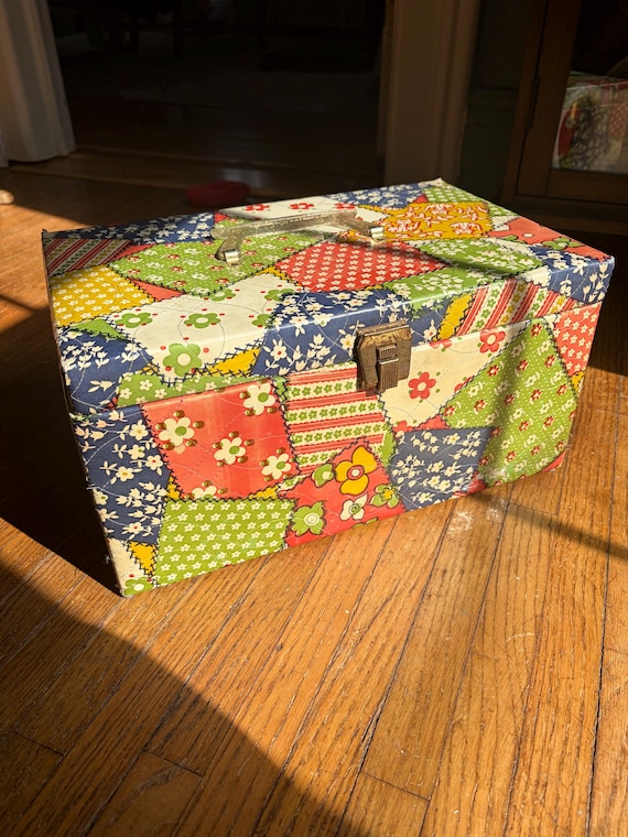 Vintage Quilted Sewing Box, 1970s Patchwork Design Craft Tote (full of sewing notions included)