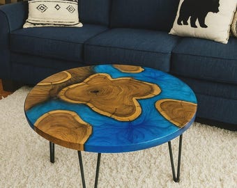 Mesa de centro de resina River hecha a mano: centro de mesa de madera y epoxi rojo