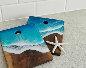 Ocean Resin Cutting Board – Handmade Charcuterie Board with Beach Wave Epoxy Art | Kitchen Decor