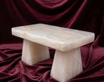 Handcrafted White Onyx Stone Bench – Minimalist Natural Entryway Seating