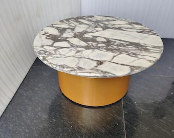 Mesa de centro de mármol Calacatta Viola: mesa auxiliar moderna con base dorada /