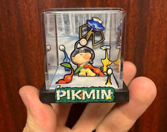Pikmin Diorama Cube: 2" | Handmade Video Game Art!