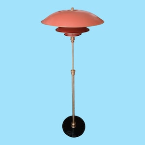 1950&#39;s Mid Century Modern Stilnova Style Floor Lamp Adjustable Arm Elegant Lamp Aesthetic Light