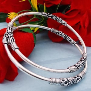 Pulseras de plata de ley oxidada hechas a mano, diseño tribal, juego de 2, regalo de joyería.