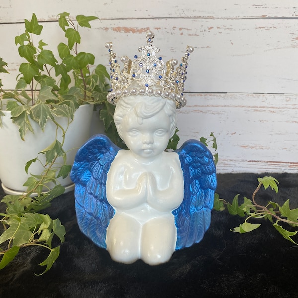 Praying Angel/Cherub Statue/Figurine