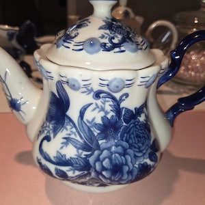 Blue and white ceramic tea pot