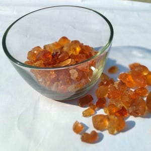Natural Gum Arabic: Food Grade Acacia Gum for Art & Cosmetics