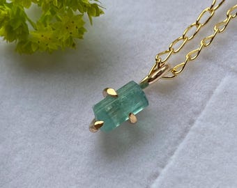 Roher Paraiba Turmalin Anhänger: Türkis Kristall, 14k Gold Filled, Oktober Geburtsstein