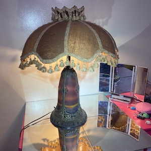 antique slag glass lighted base lamp