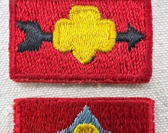 Vintage 1963-1979 Girl Scout RETIRED Junior Badge - Sign of the Arrow - Star – Set of 2