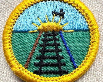 Vintage 1975-1979 Girl Scout Badge: RETIRED Cadette Proficiency - PLASTIC Backing - Traveler