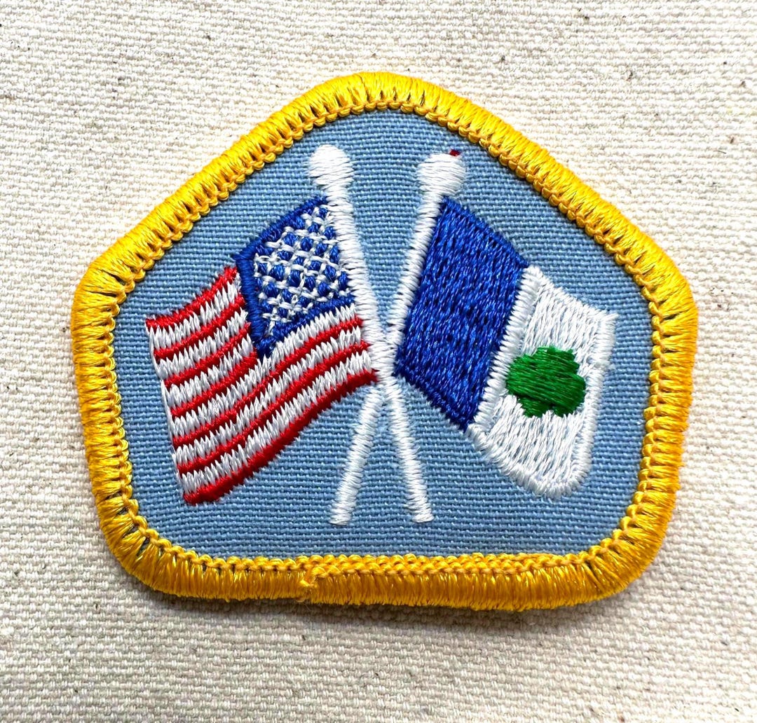 Vintage 1980s Girl Scout Patch: Flag Emblem - Ceremony or Color Guard ...