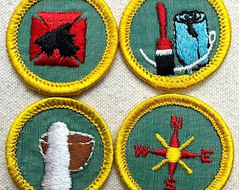 Insignias vintage de Girl Scouts 1975-1979: Cadette Proficiency (RETIRADA) - Respaldo de PLÁSTICO - Se venden por separado