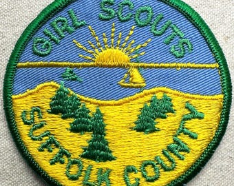 Vintage Girl Scout Patch: Suffolk County Council (New York)
