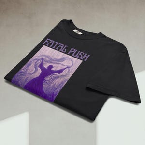 Maglietta MTG "Fatal Push" - Maglietta con incantesimo di rimozione del mana della palude - Maglietta TCG Magic the Gathering - Divertente regalo per mago nero - Abbigliamento per giocatori di EDH Commander