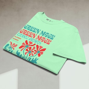 Camiseta "Green Mage Flower Power" - Inspirada en el juego de cartas Magic - Estética retro Druidcore - Divertida camiseta de mago botánico - Ropa urbana