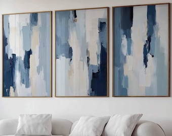 Conjunto de 3 gravuras abstratas minimalistas em azul marinho, estilo contemporâneo, para parede. Arte moderna em tons neutros de azul pastel.