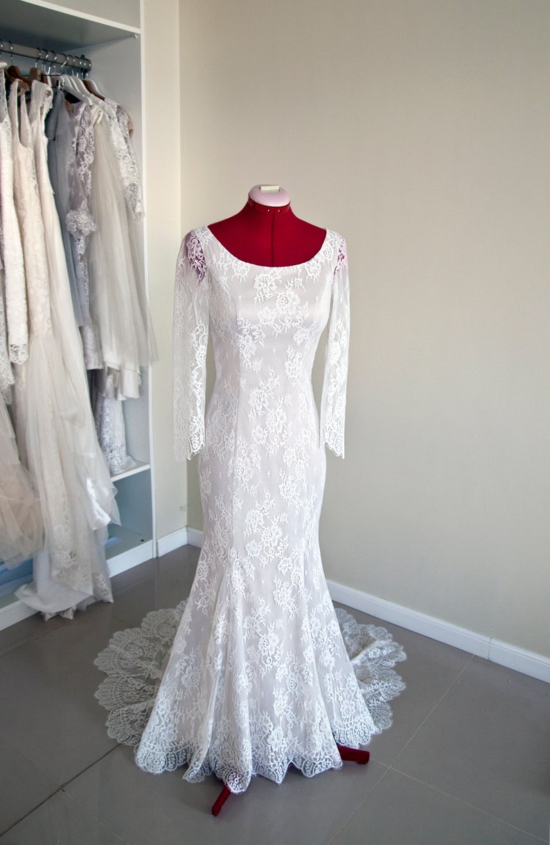 Robe de mariée sirène dentelle dos ouvert bohème