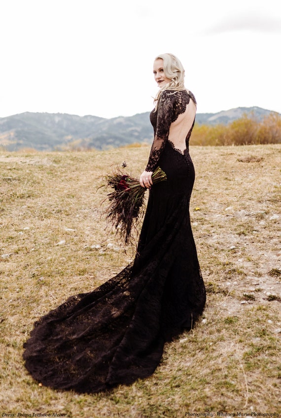 alternative gothic wedding dresses