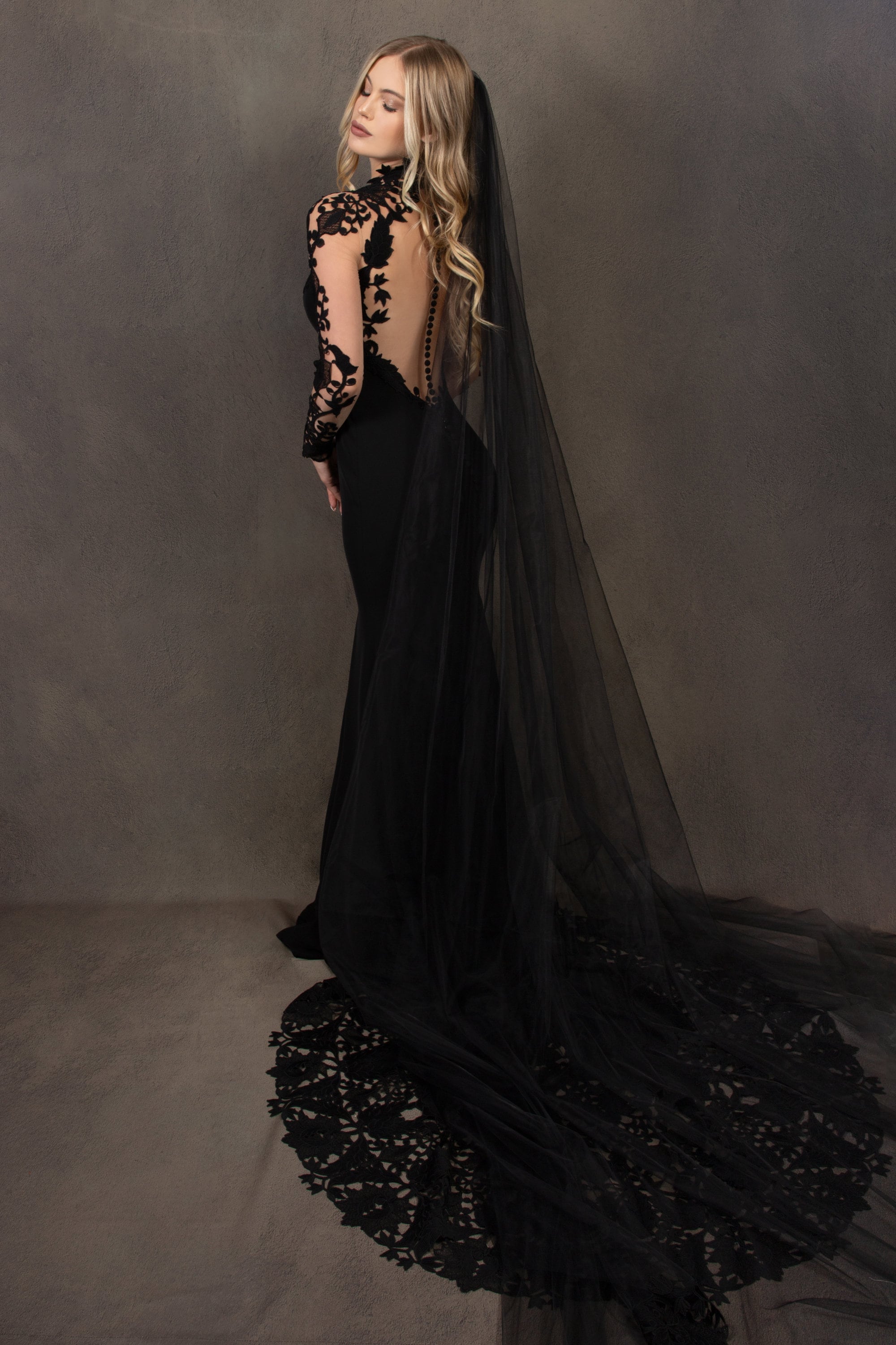 chinese dress ladies Gothic Black Lace Wedding Dresses Long Sleeves  Lisposa