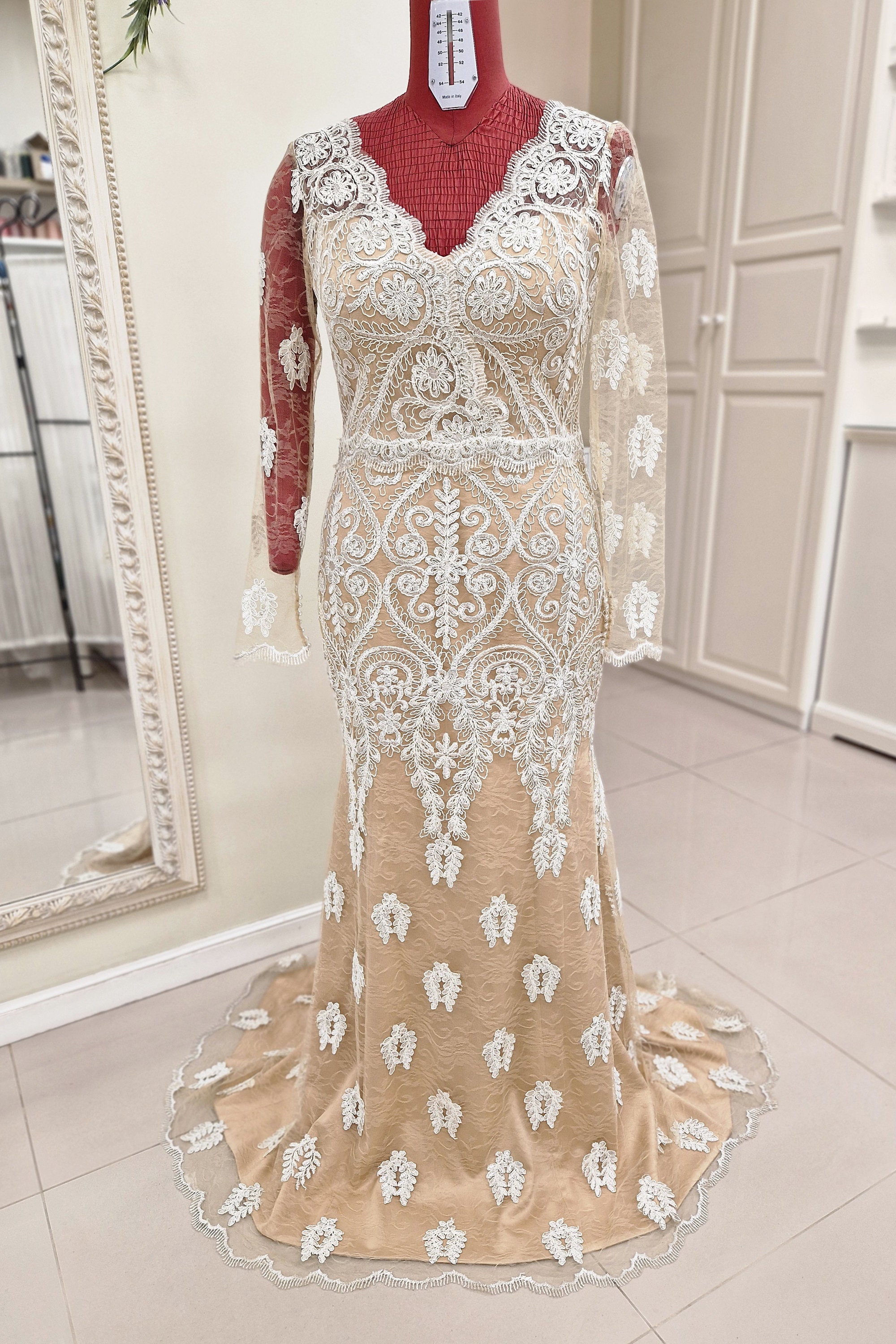 SAMPLE SALE | In Stock Size M | Lace Wedding Dress, Wedding Dress with Long Sleeves, Champagne Lace Bridal Gown In Trumpet Silhouette SAMPLE SALE | In Stock Size M | Lace Wedding Dress, Wedding Dress with Long Sleeves, Champagne Lace Bridal Gown In Trumpet Silhouette