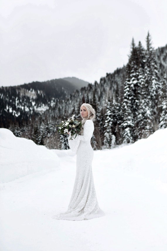 winter outdoor wedding dress with High Neck, Bell Sleeve Modest Wedding Dress, Long Sleeve Bridal Gown with Turtle Neckline Fully Lined Elopement wedding dress or collections:black-tops Light Blue Lace Long Size:US size 16