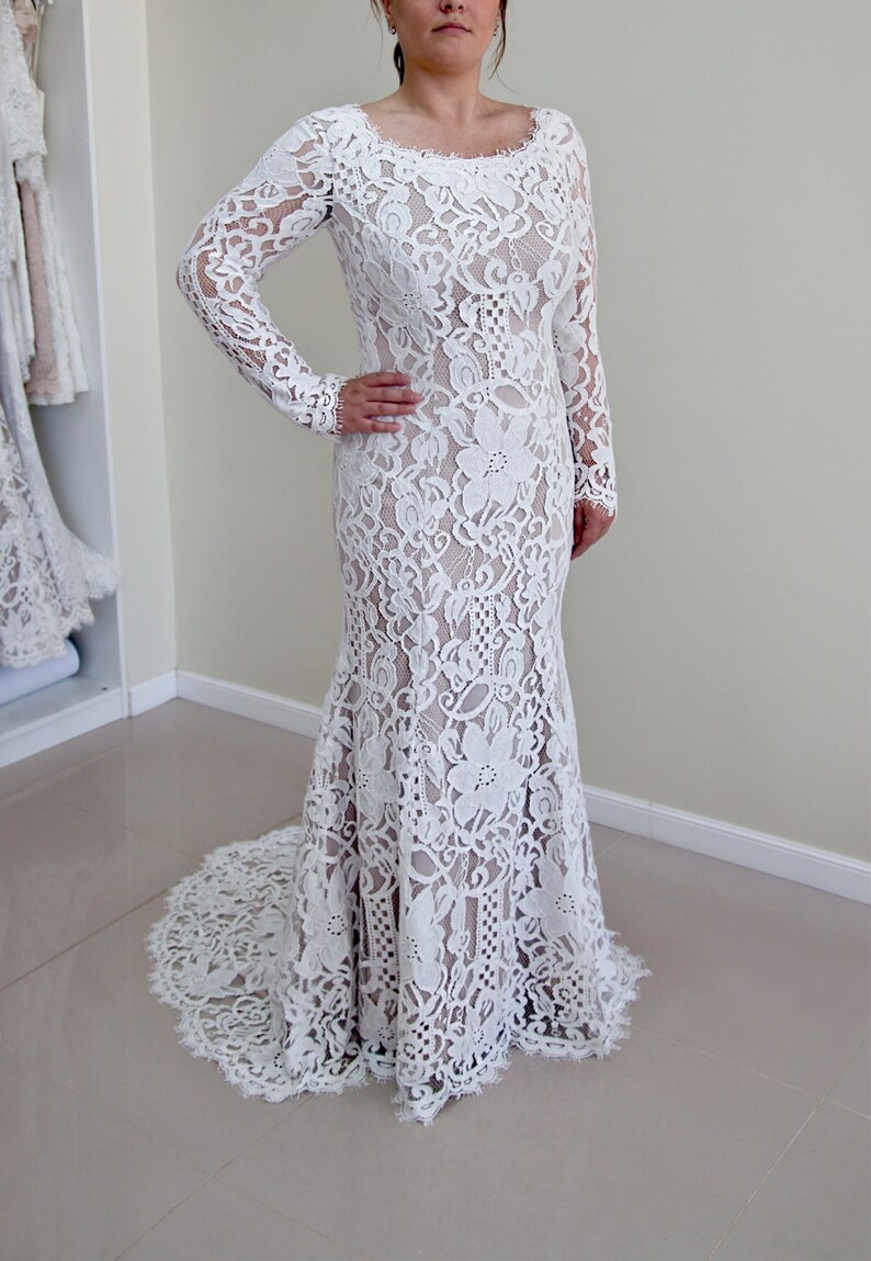 Popular Elegant Full Sleeve V Back Lace Inexpensive Bridal Long Wedding Dress, 220001