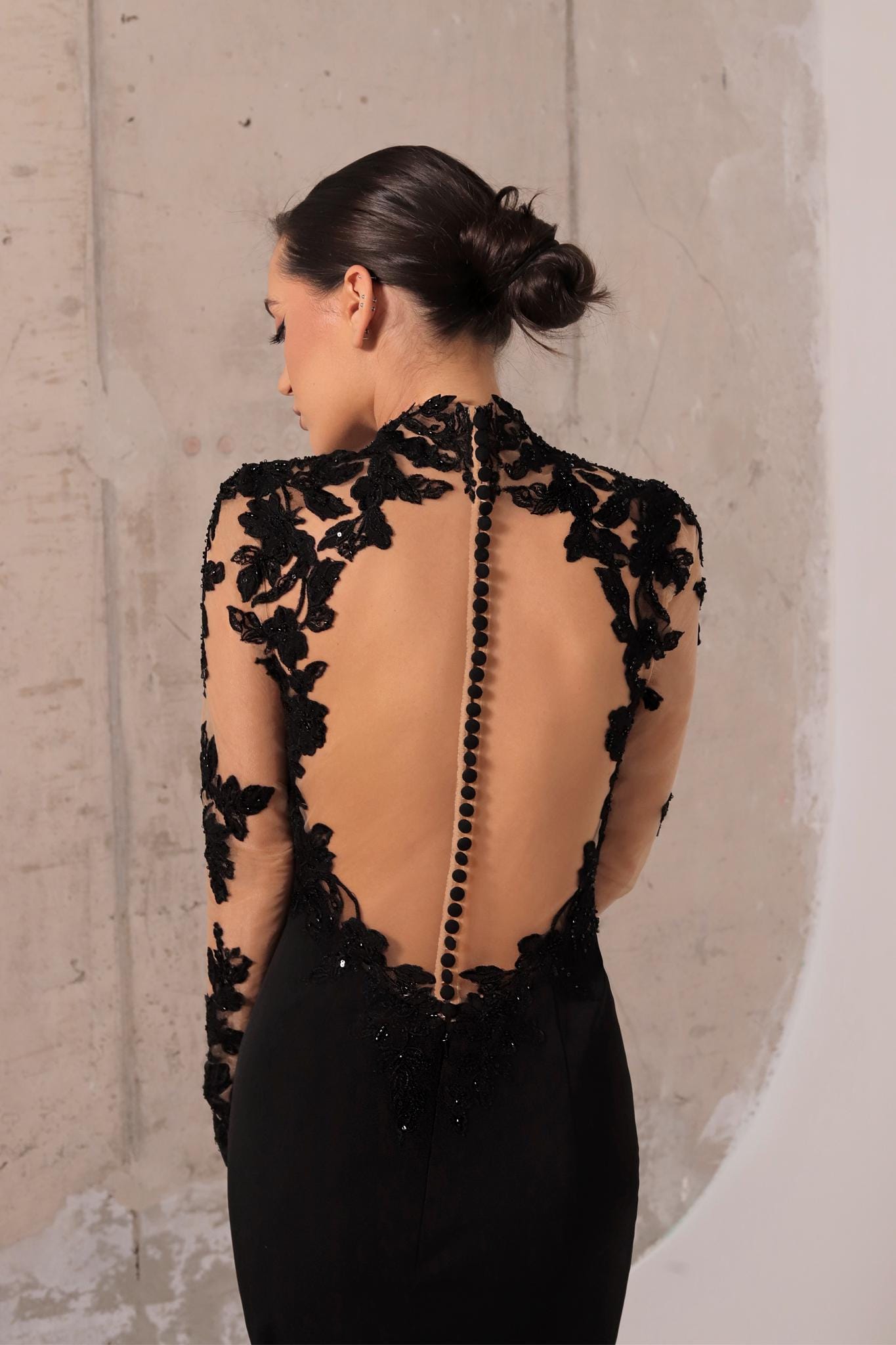 black long sleeve backless lace dress Black Sweetheart Long Sleeves Lace Backless Wedding Dresses