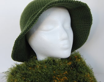 Forest green cloche hat and scarf