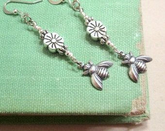 Silver Earrings - Flower Jewelry - Bee Jewellery - Fashion - Nature - Summer - Style