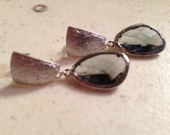 グレーのイヤリング - シルバージュエリー - ファッションジュエリー - トレンディ - シック - クリスタル