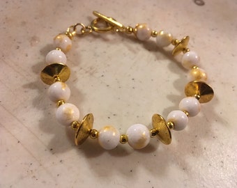 Witte armband - Gouden sieraden - Jade Edelsteen Sieraden - Kralen - Mode - Trendy - Toggle - Handgemaakt cadeau - Luet