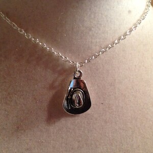 Cowboy Hat Necklace - Silver Chain Jewelry - Western Jewellery - Hat - Rodeo