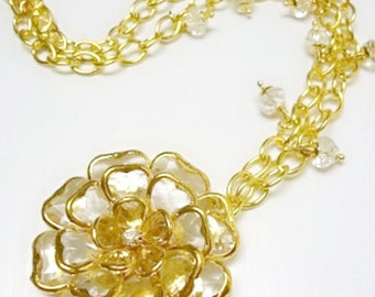 Flower Necklace - Gold Chain Necklace - Clear Crystal Jewellery - Flower Pendant - Vogue - Statement - Mod - Luet - Gift - Handmade