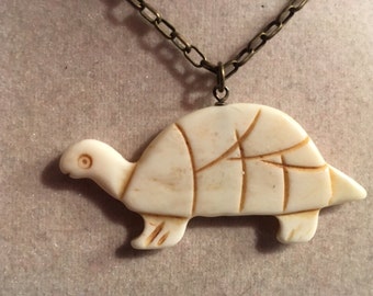Turtle Necklace - Brass Jewelry - Pendant Jewellery - Chain - Fashion - Hipster - Kitsch - Long