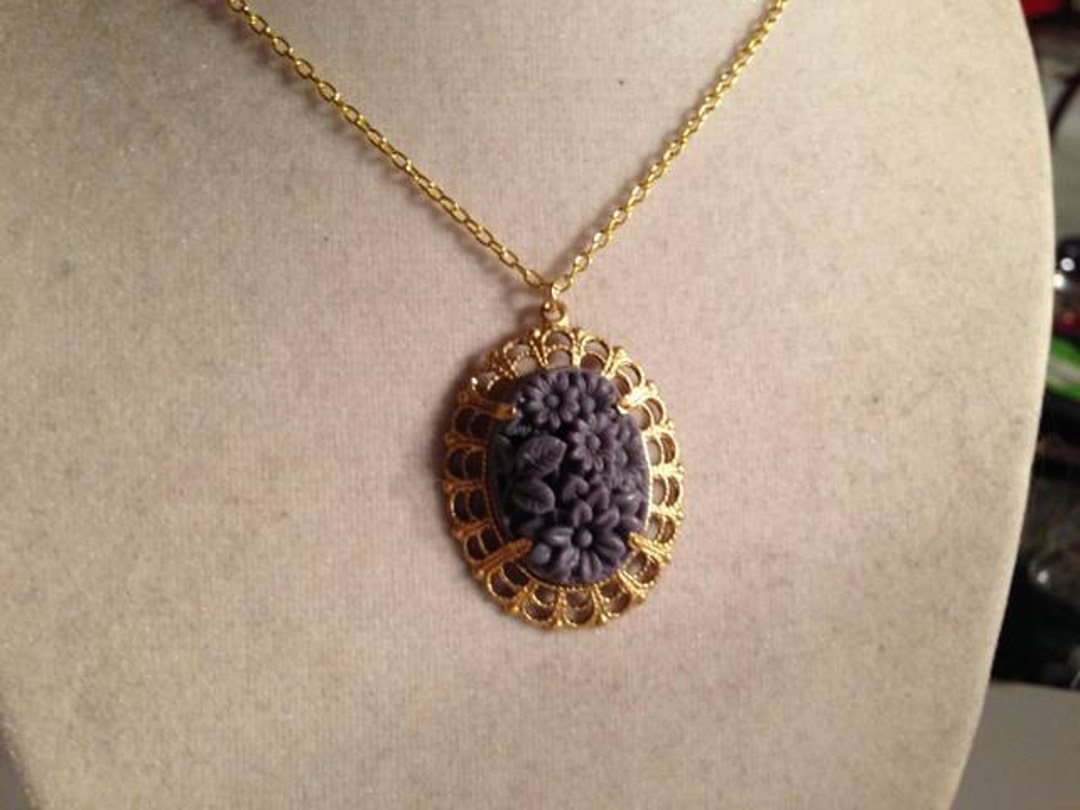 Purple Necklace Flower Jewelry Cameo Cabochon Gold Jewellery Pendant ...