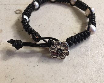 Black Bracelet - Macrame Jewelry - White Pearl Gemstones - Leather - Fashion - Trendy - Beaded - Silver Button