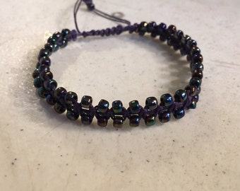 Purple Bracelet - Iridescent Seed Beads - Macrame Jewelry - Adjustable Jewellery - Fashion - Trendy - Beaded - Waxed Linen Cord